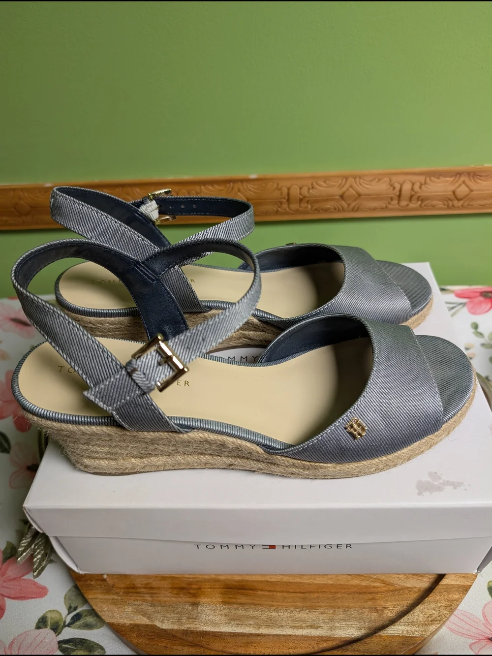 Tommy Hilfiger Silver-Gray Espadrille Wedge Sandals